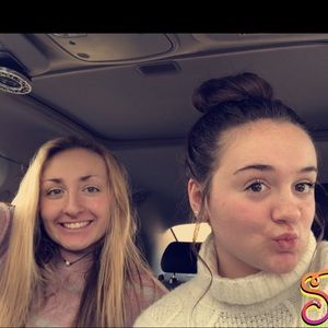 Meet your Posher, Lauren